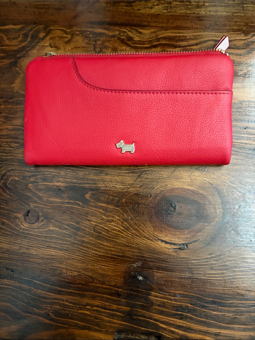 RADLEY LONDON Red Leather Zip Wallet with Scottie Dog Emblem